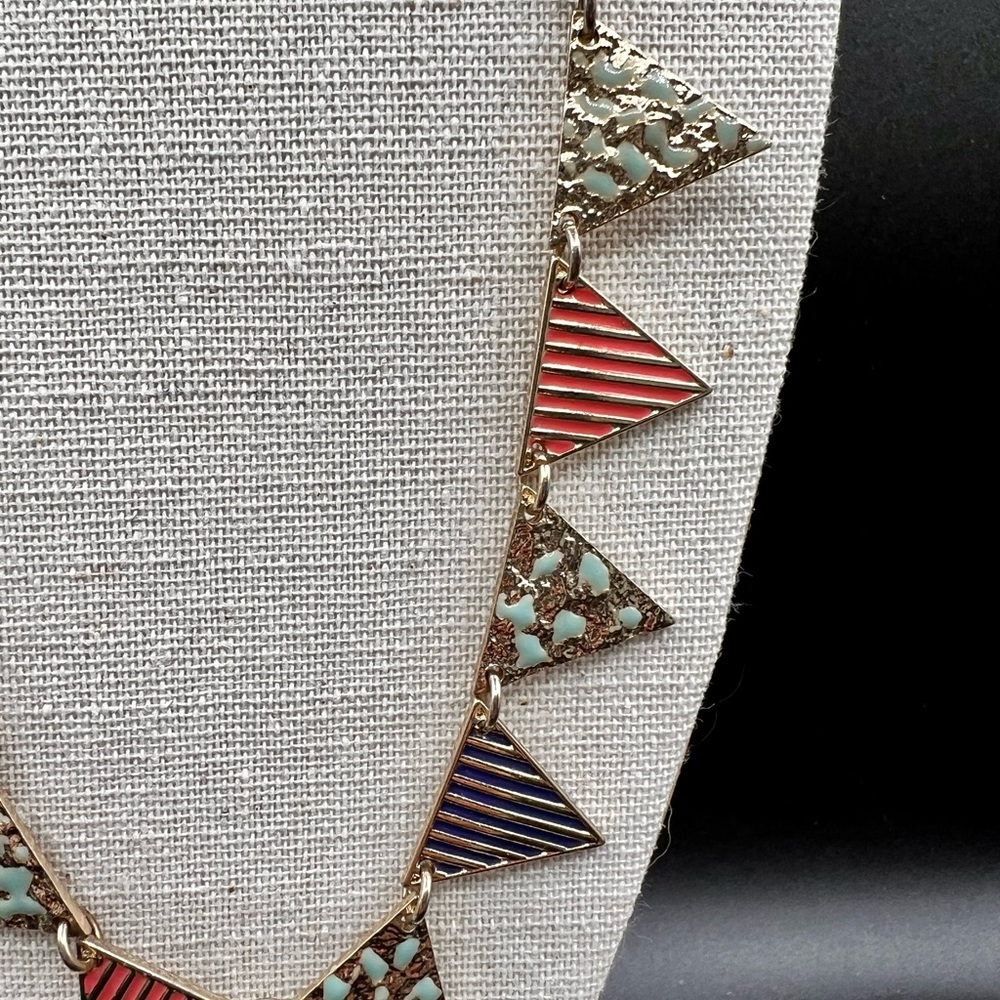 𝔾𝕆𝕃𝔻 𝕋𝕆ℕ𝔼 Flag String Necklace - Picture 8 of 8